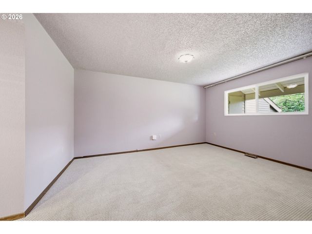 16545 Sw MONTEREY Ln, Portland, OR 97224