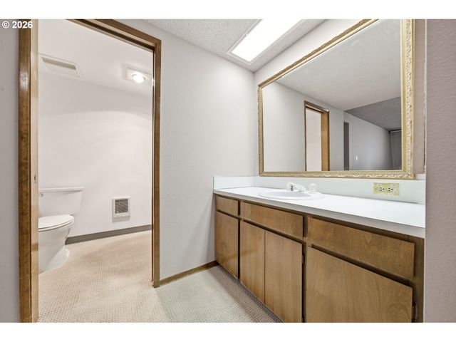 16545 Sw MONTEREY Ln, Portland, OR 97224