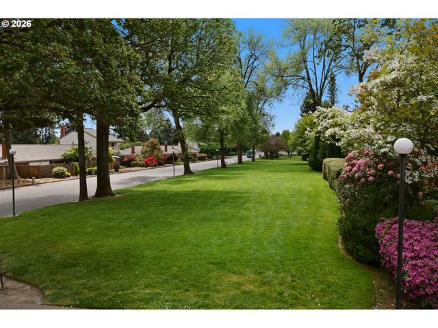 16545 Sw MONTEREY Ln, Portland, OR 97224
