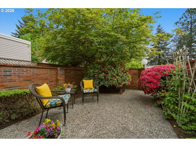 16545 Sw MONTEREY Ln, Portland, OR 97224
