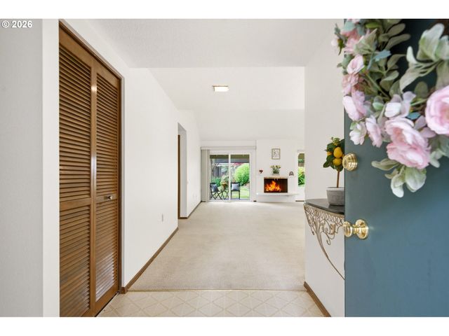 16545 Sw MONTEREY Ln, Portland, OR 97224