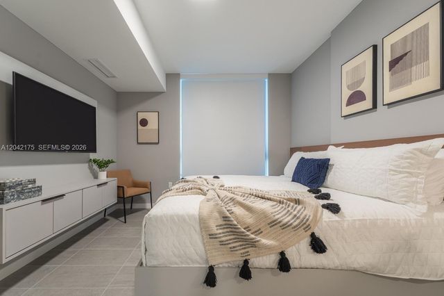 227 NE 2nd St 3104, Miami, FL 33132