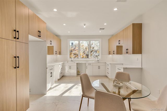 17 Lazer Court 202, Spring Valley, NY 10977