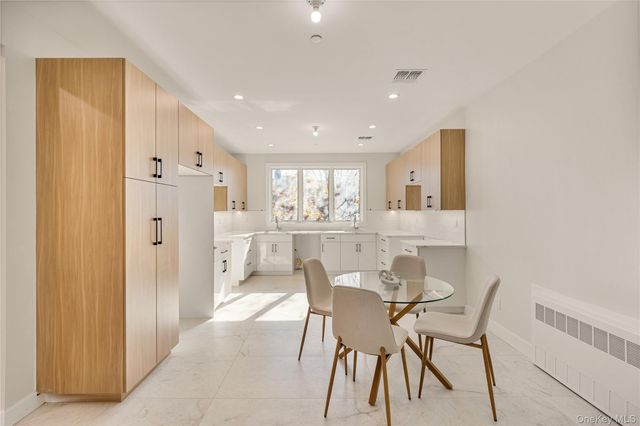 17 Lazer Court 202, Spring Valley, NY 10977