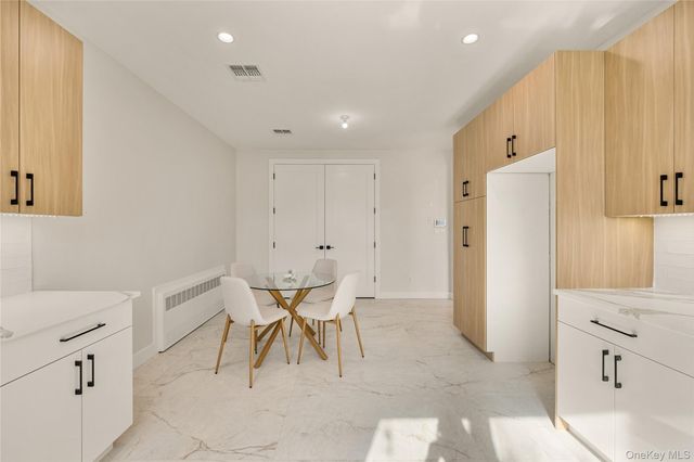 17 Lazer Court 202, Spring Valley, NY 10977