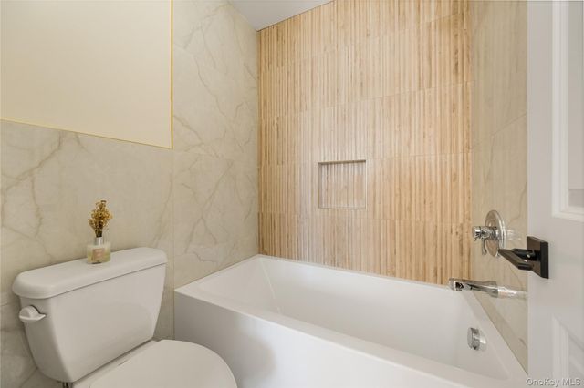 17 Lazer Court 202, Spring Valley, NY 10977