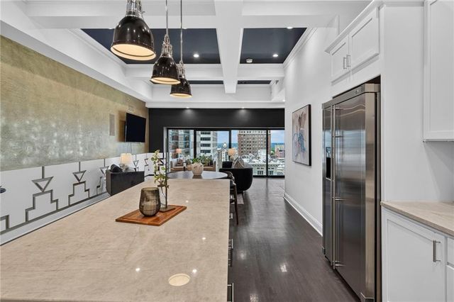 1101 Walnut Street 1505, Kansas City, MO 64106