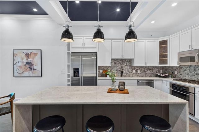 1101 Walnut Street 1505, Kansas City, MO 64106