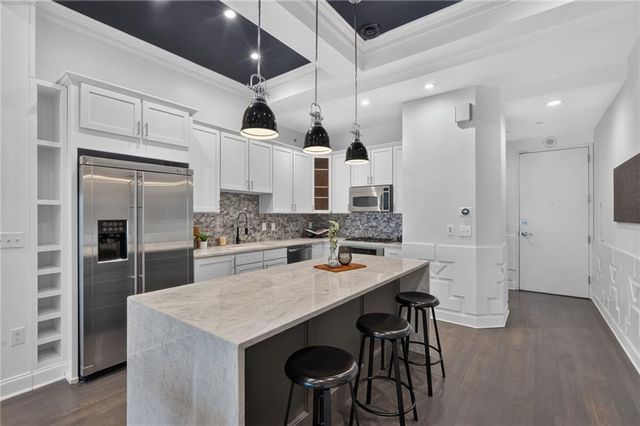 1101 Walnut Street 1505, Kansas City, MO 64106