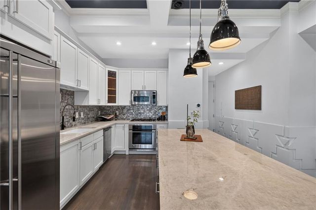 1101 Walnut Street 1505, Kansas City, MO 64106