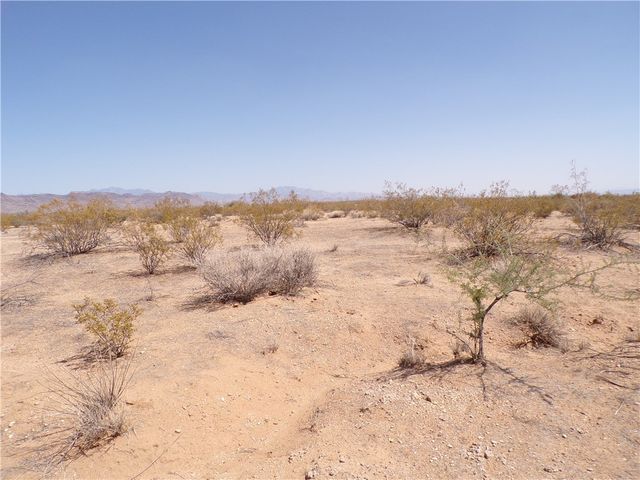 3 lots W Hwy 68, Golden Valley, AZ 86413