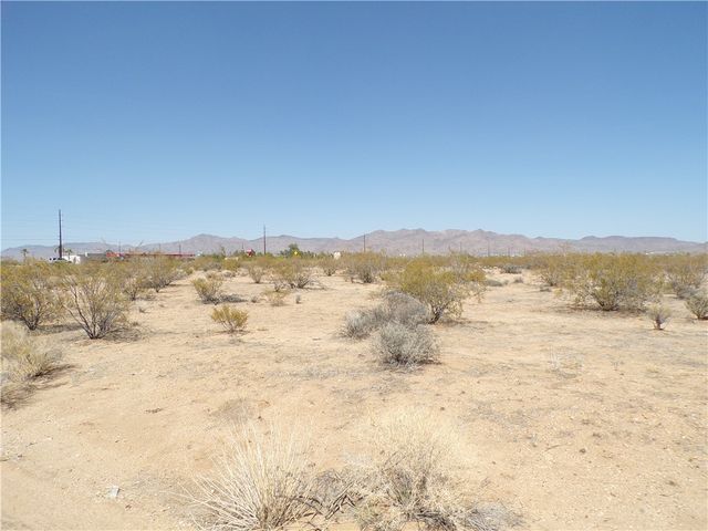 3 lots W Hwy 68, Golden Valley, AZ 86413