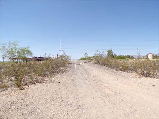 3 lots W Hwy 68, Golden Valley, AZ 86413