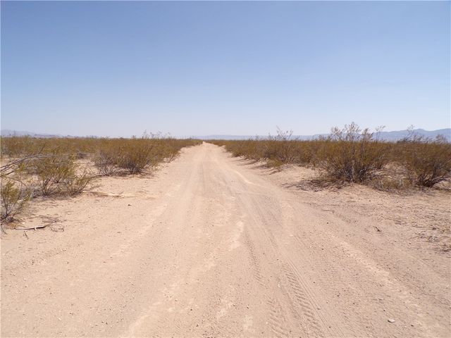 3 lots W Hwy 68, Golden Valley, AZ 86413