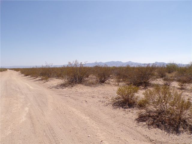 3 lots W Hwy 68, Golden Valley, AZ 86413