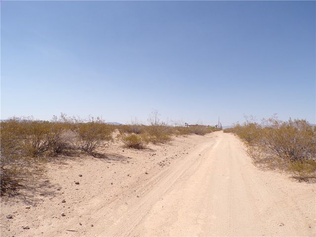 3 lots W Hwy 68, Golden Valley, AZ 86413