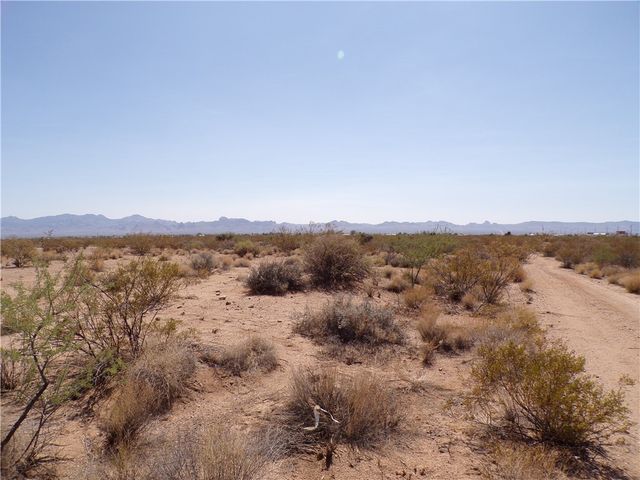 3 lots W Hwy 68, Golden Valley, AZ 86413