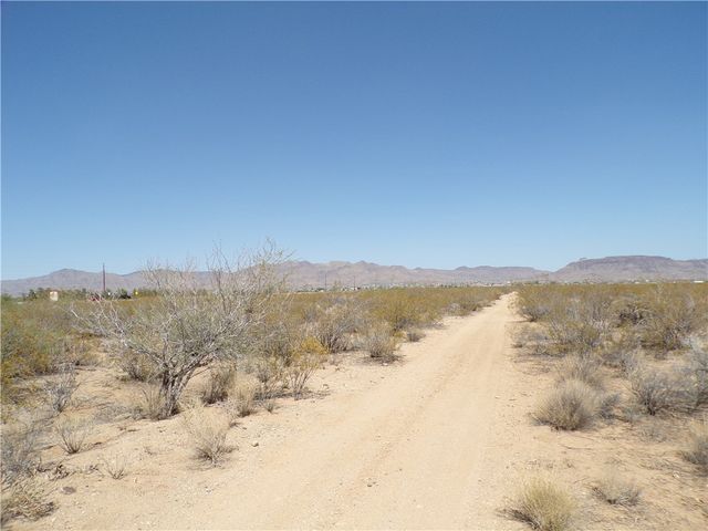 3 lots W Hwy 68, Golden Valley, AZ 86413
