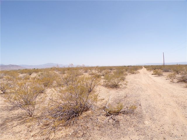 3 lots W Hwy 68, Golden Valley, AZ 86413