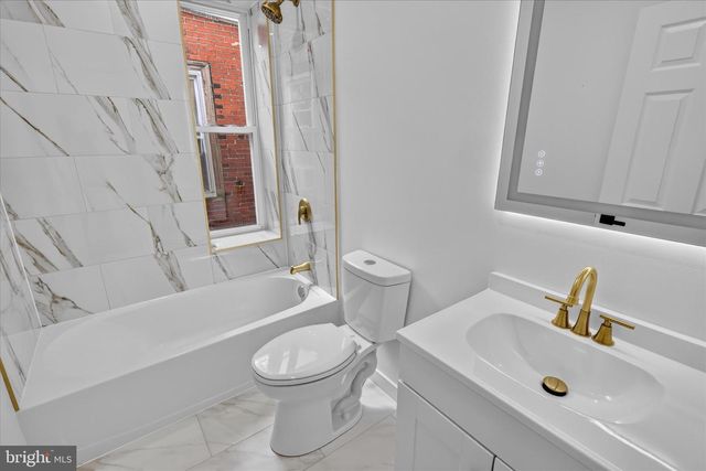 1322 S LINDENWOOD ST, Philadelphia, PA 19143