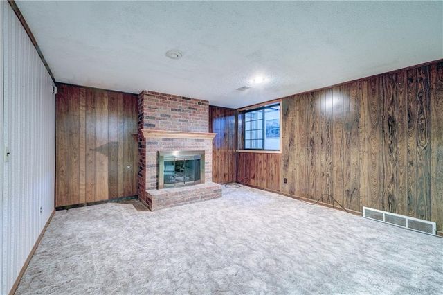 48 HOLLY Drive, Olathe, KS 66062