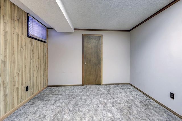 48 HOLLY Drive, Olathe, KS 66062