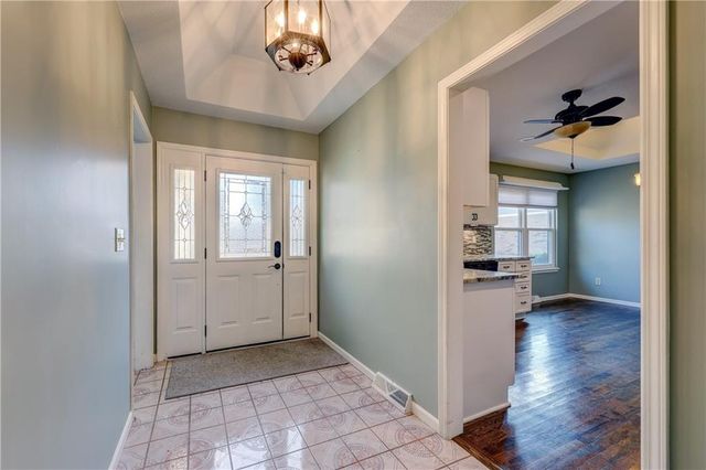 48 HOLLY Drive, Olathe, KS 66062