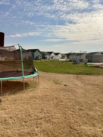 236 Summerlin Dr, Gallatin, TN 37066