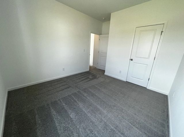 236 Summerlin Dr, Gallatin, TN 37066