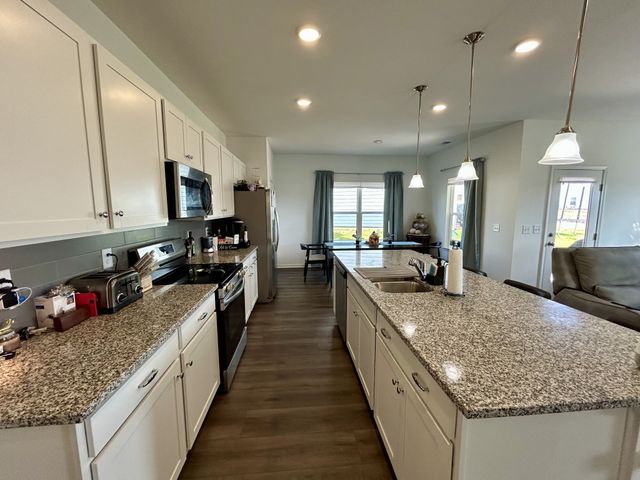 236 Summerlin Dr, Gallatin, TN 37066