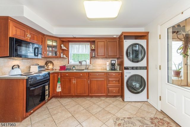 39 Homestead Ave, East Hanover Twp., NJ 07936