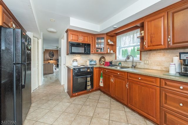 39 Homestead Ave, East Hanover Twp., NJ 07936