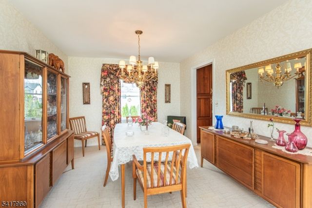 39 Homestead Ave, East Hanover Twp., NJ 07936