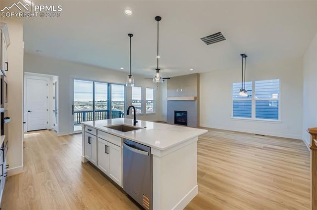 8451 W Dines Boulevard, Colorado Springs, CO 80908