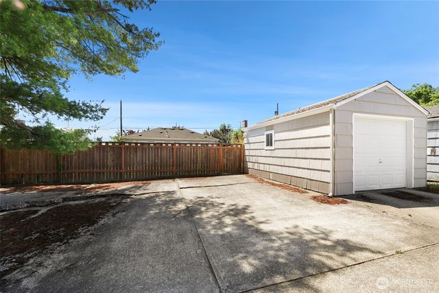 4909 N 25th Street, Tacoma, WA 98406