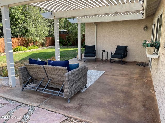 18 San Lucas Avenue, Newbury Park, CA 91320