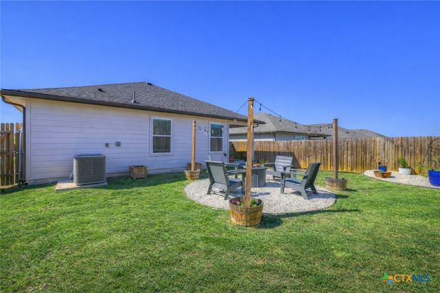204 Whipporwill Lane, San Marcos, TX 78666