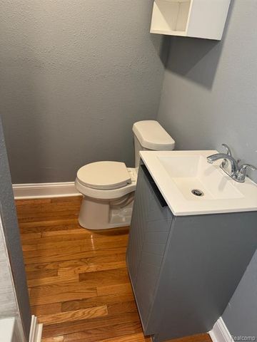 4402 Crissman Street, Flint, MI 48505