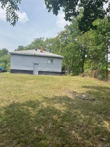 4402 Crissman Street, Flint, MI 48505