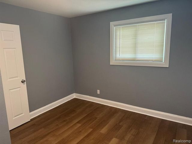 4402 Crissman Street, Flint, MI 48505