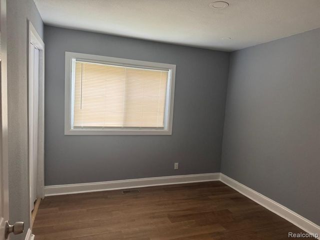 4402 Crissman Street, Flint, MI 48505