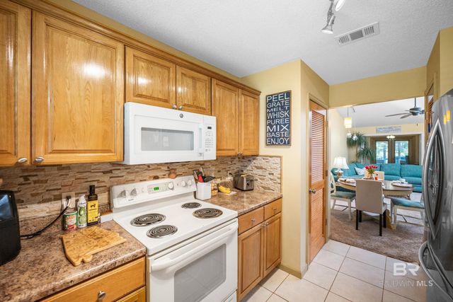 1232 E Hummingbird Lane 202, Gulf Shores, AL 36542