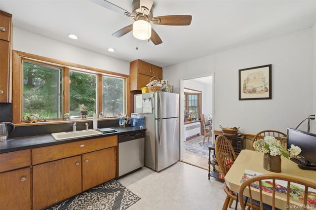 2 Burkewood Road, Hartsdale, NY 10530
