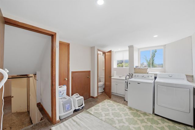 2 Burkewood Road, Hartsdale, NY 10530