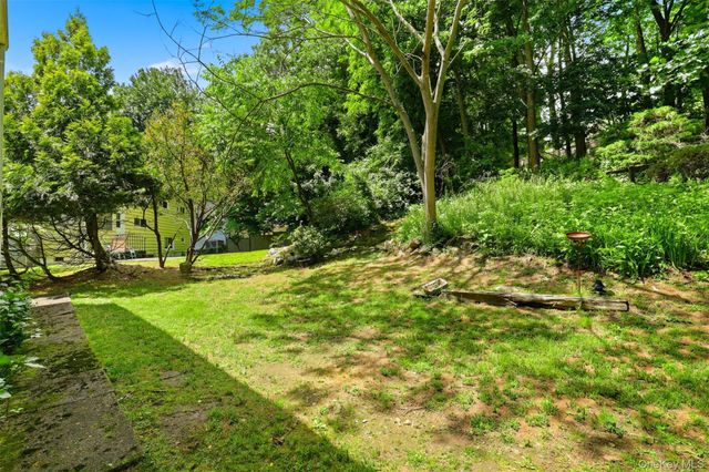 2 Burkewood Road, Hartsdale, NY 10530