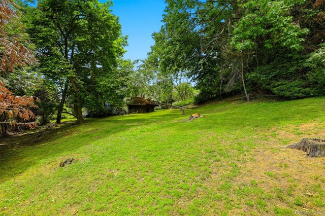 2 Burkewood Road, Hartsdale, NY 10530