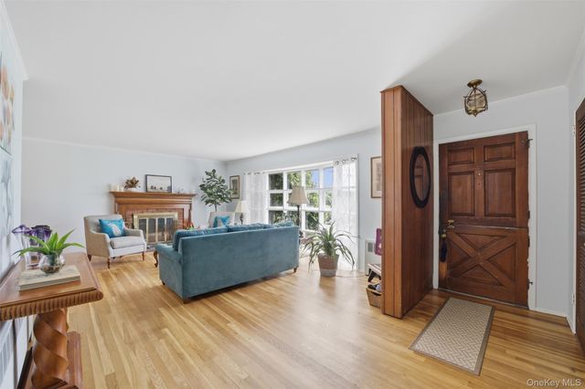 2 Burkewood Road, Hartsdale, NY 10530