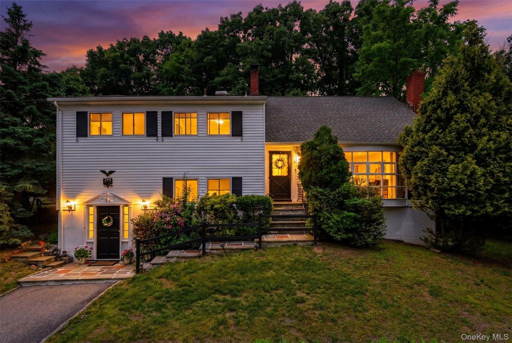 2 Burkewood Road, Hartsdale, NY 10530