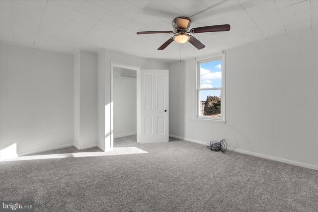 31 S MAIN ST, Stewartstown, PA 17363