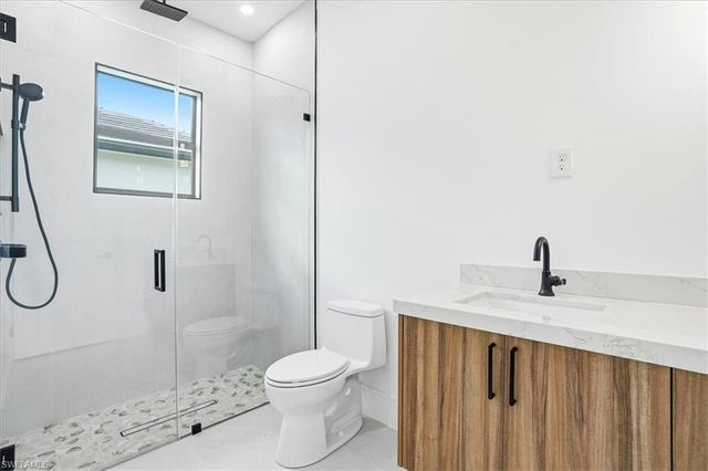 14318 Charthouse CIR, Naples, FL 34114